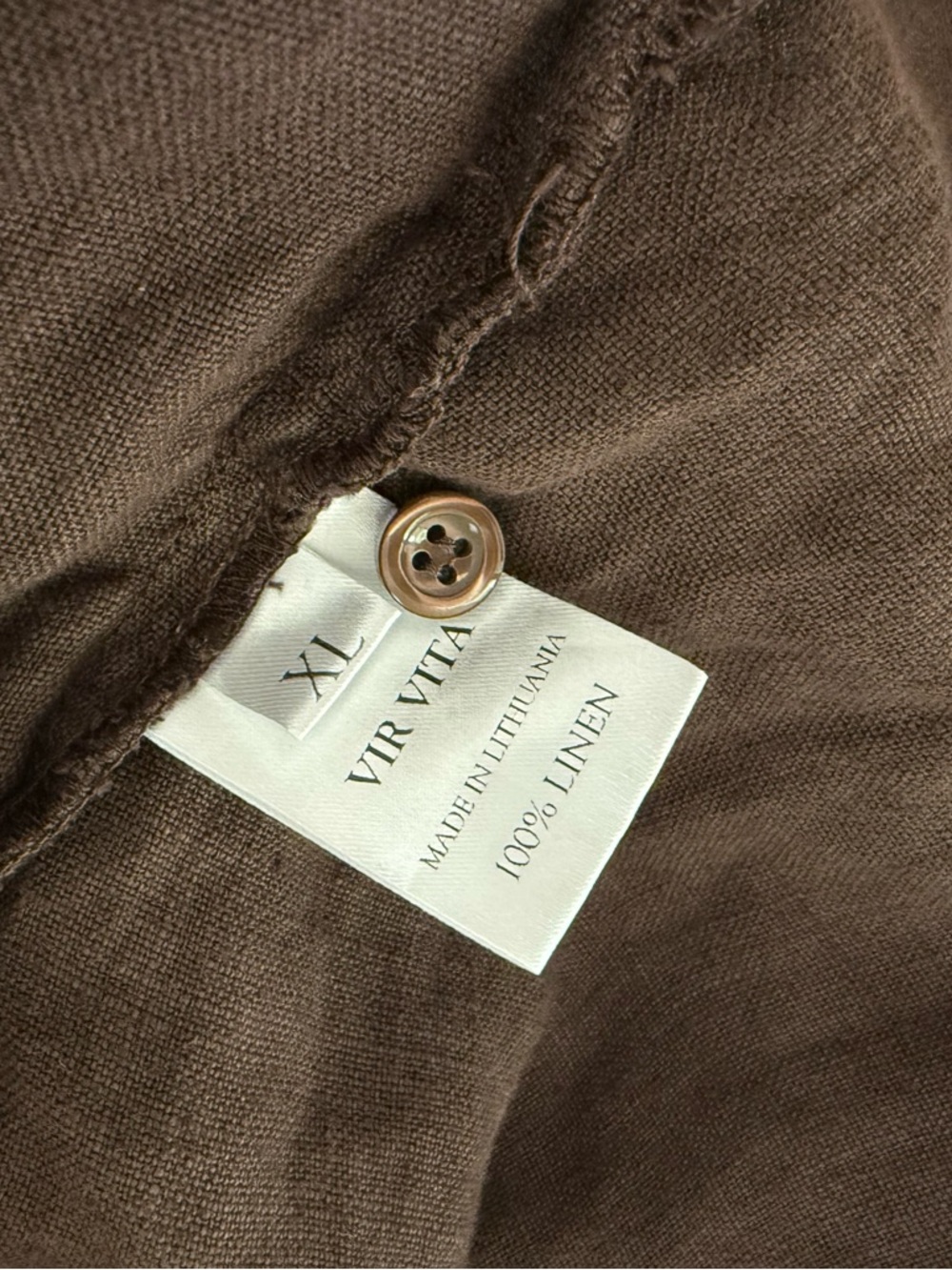 VIR VITA Cecile Oversized Linen Shirt
Deep Brown Size XL - Picture 3 of 5
